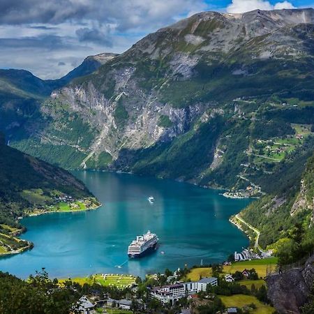 Leilighet I Hjertet Av Sunnmore! Sykkylven Екстер'єр фото